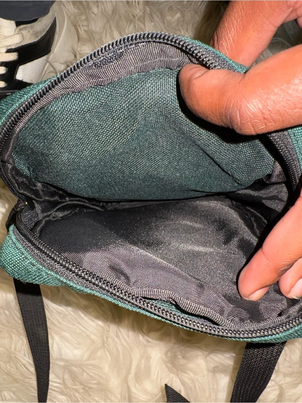 Eddie Bauer Dark Green Crossbody Messenger Bag with Black Strap
